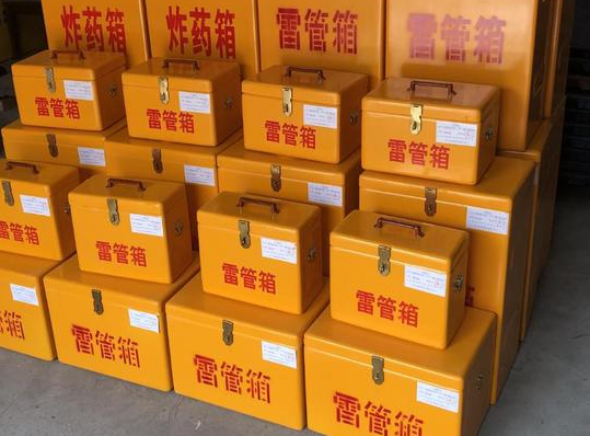 江干玻璃钢雷管箱的使用寿命一般是多少？